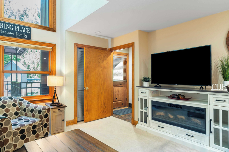 Others 5, Cimarron Lodge 14 by Avantstay Ski-in/ski-out Property in Complex w/ Two Hot Tubs! Permit#3601, San Miguel