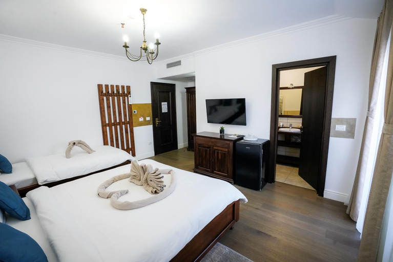 Bedroom 2, Hotel Yara, Viseu De Sus