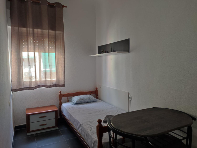 2, 11-Habitacion del piso, Alicante