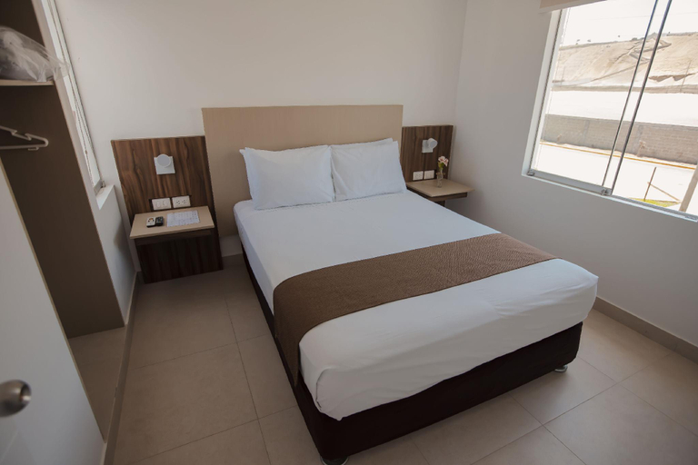 Bedroom 2, DM Hoteles Asia, Cañete