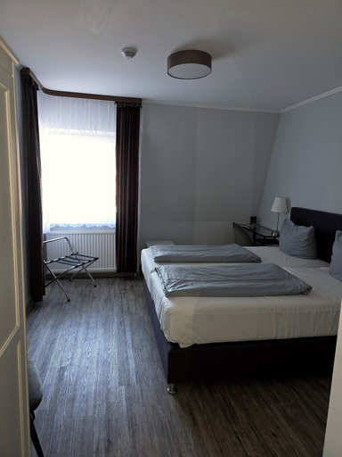 Bedroom 4, Lieth Hotel Grünreich, Heidekreis