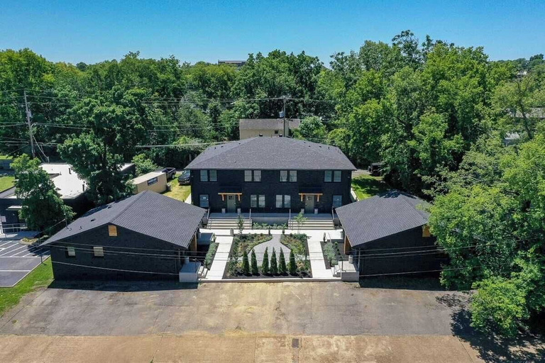 Others 1, The Nomad: 4 1brs, 2 Studios 24-guest Retreat, Davidson
