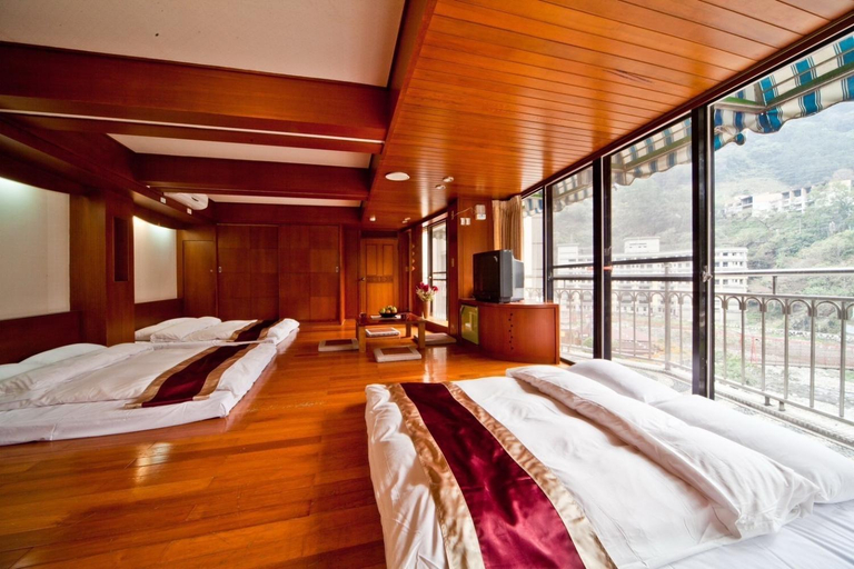 Bedroom 2, Utopia Holiday Hotel, Taichung