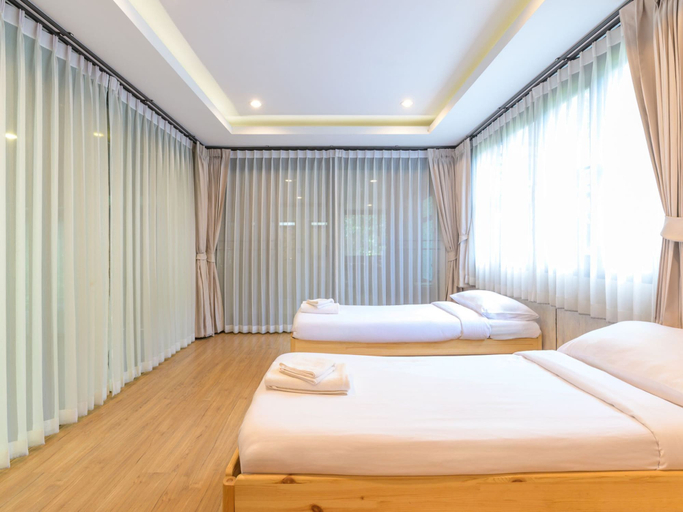 Bedroom 18