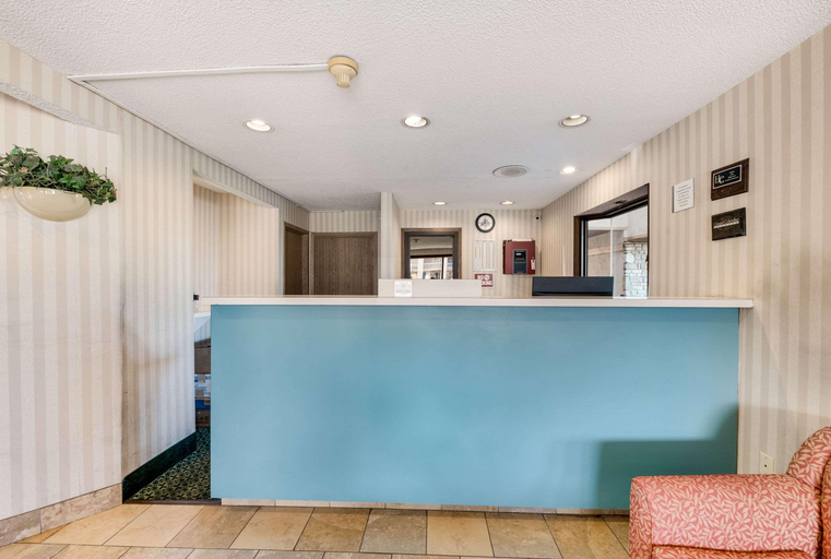 Public Area 2, Rodeway Inn Columbus West, Franklin