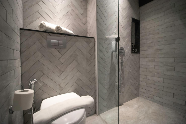 Bathroom 6