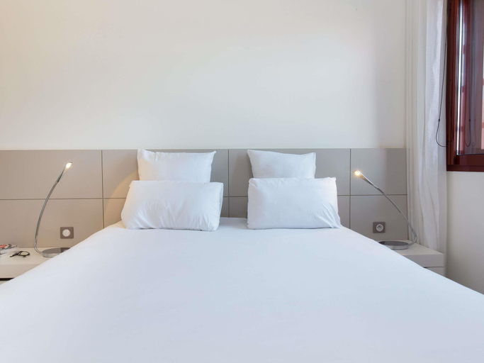 Bedroom 13