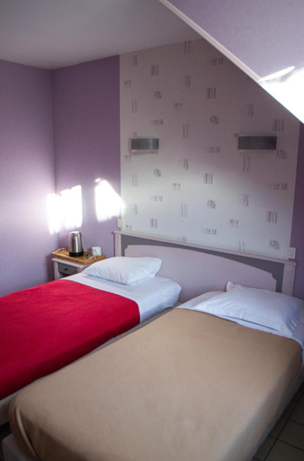 Bedroom 2, Le relais du chapeau rouge, Sarthe