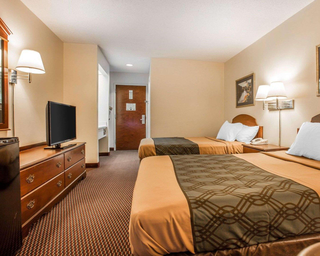Bedroom 3, Econo Lodge Saint Stephen, Berkeley