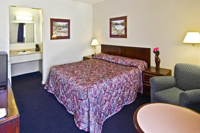 Bedroom 3, Americas Best Value Inn Arkansas City, Cowley