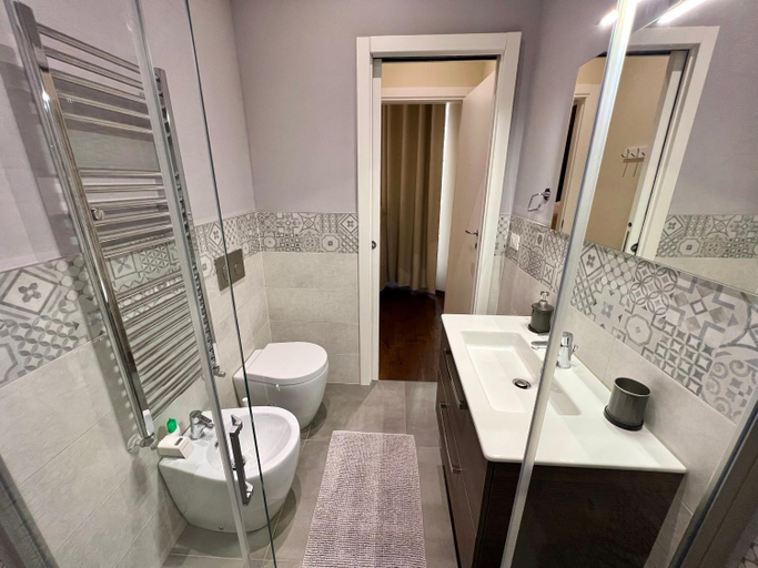 Bathroom 3, Italy Vacation Rental, Trieste