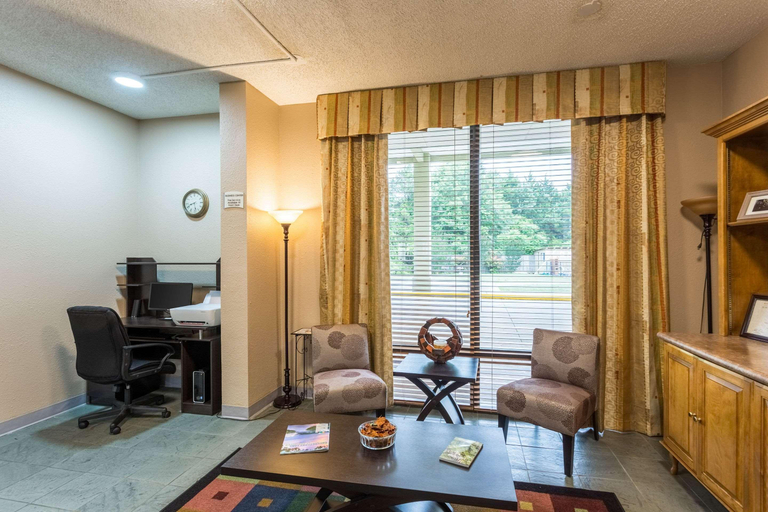 Public Area 3, Quality Inn Heber Springs, Cleburne