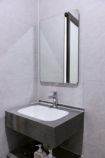 Bathroom 4, Luxury Airport Hotel, Sóc Sơn