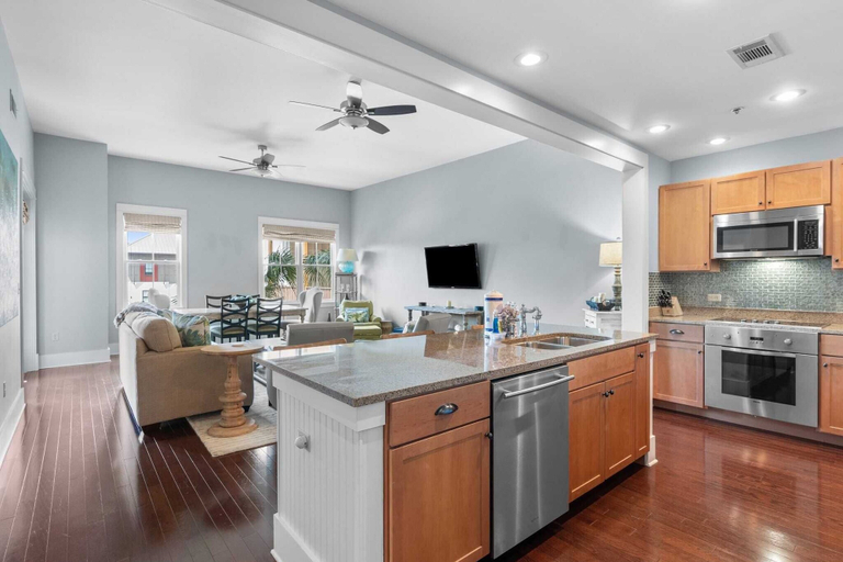 Others 5, Salty Air & Blue Mountain Flair 3BR Condo w/ Pool, Balcony & Beach Access!, Walton
