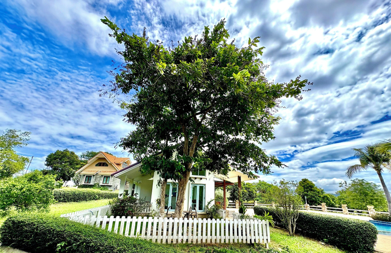 Others 5, Phureenun Resort, Pak Chong