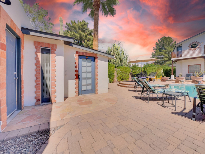 Exterior & Views 2, Wilson Tempe, Maricopa