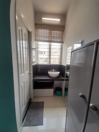 Bathroom 3, FF21-HBR, Bangalore