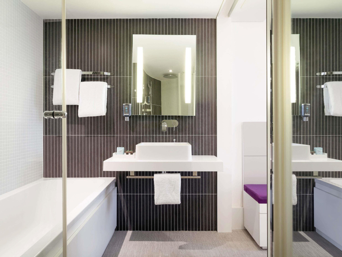 Bathroom 12