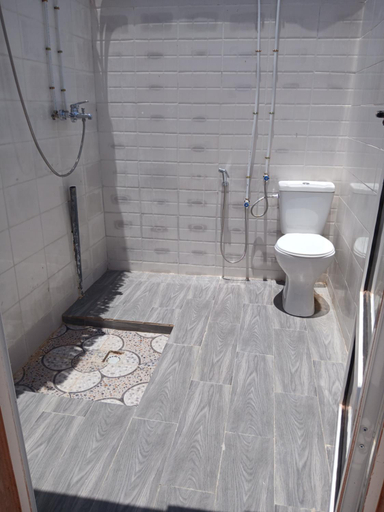 Bathroom 5, "Par 4 chemins" Atypical Stopover, Nouakchott