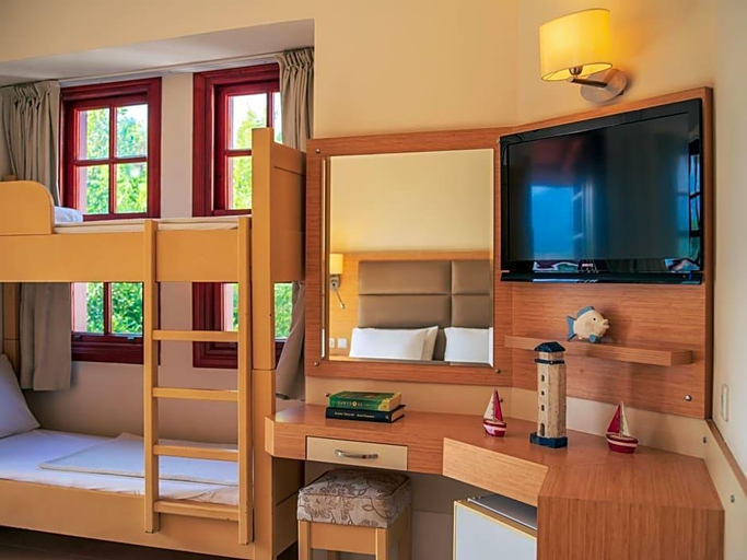 Bedroom 3, Alize Hotel Oludeniz - All Inclusive, Fethiye