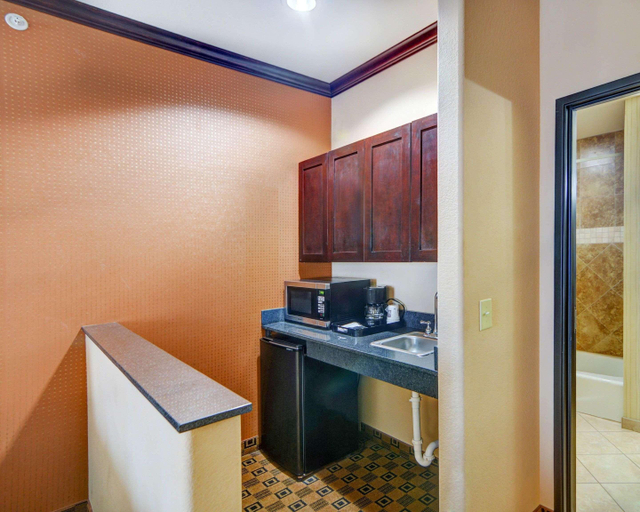 Bedroom 3, Comfort Suites Kilgore, Gregg