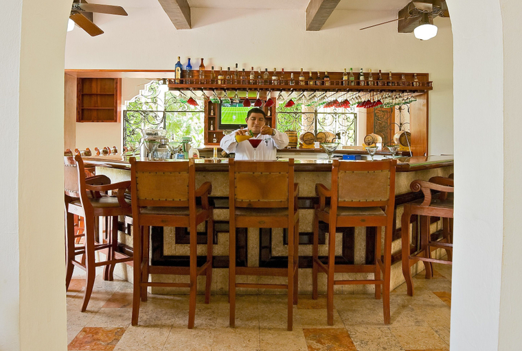 Food & Drinks 4, Mayaland Hotel & Bungalows, Tinúm