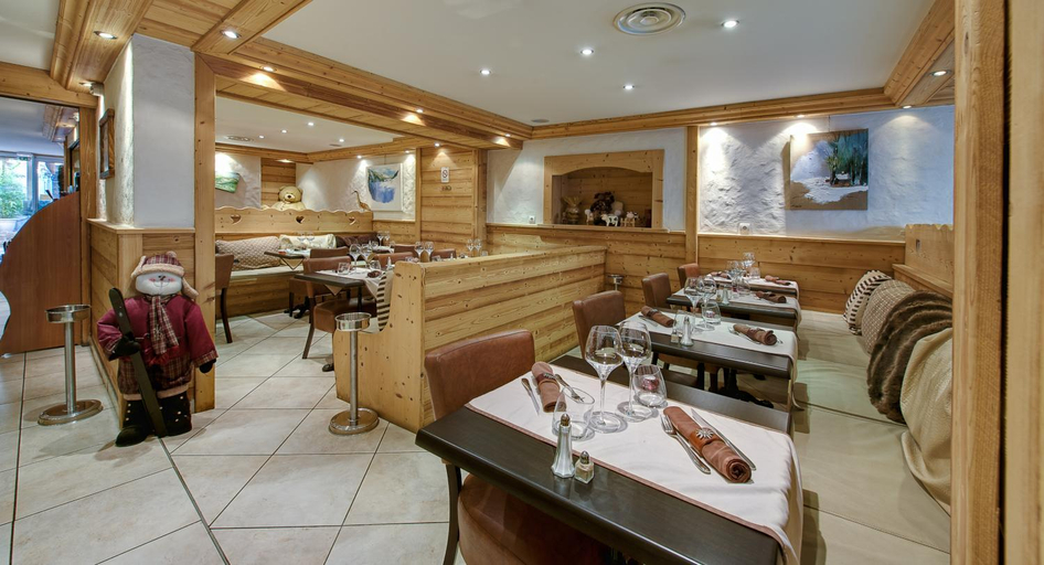 Food & Drinks 5, Hotel Du Commerce, Haute-Savoie