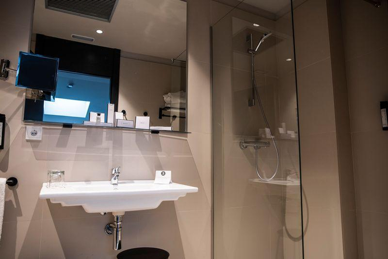 Bathroom 4, Soho Boutique Palacio de Pombo, Cantabria