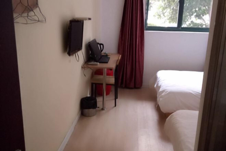Bedroom 3, Yali Hostel, Shanghai