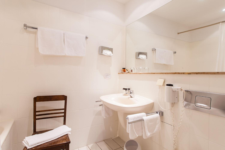 Bathroom 2, Romantik Hotel zur Sonne, Breisgau-Hochschwarzwald
