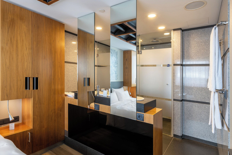 Bathroom 5, NYX Hotel Erfurt by Leonardo Hotels, Erfurt