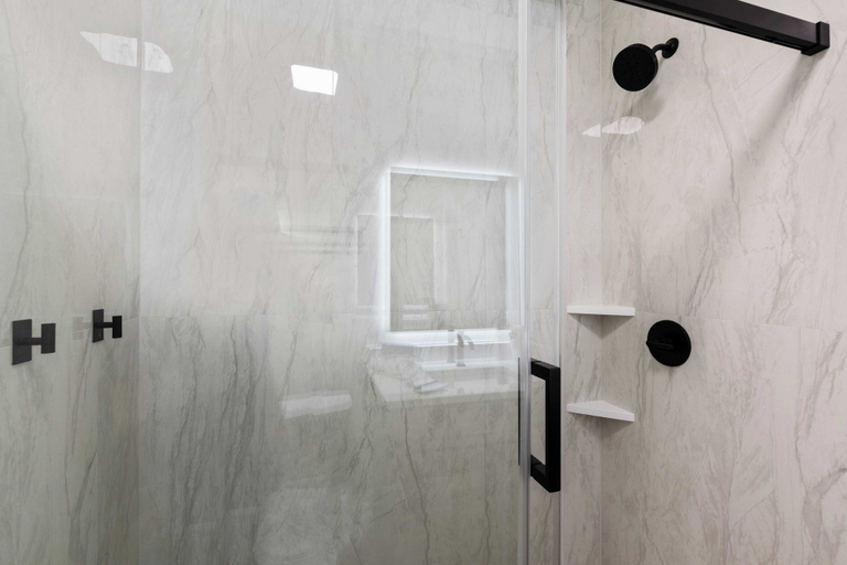 Bathroom 4, A Perfect Summer West by Avantstay Private Pool & Bikes, Walton