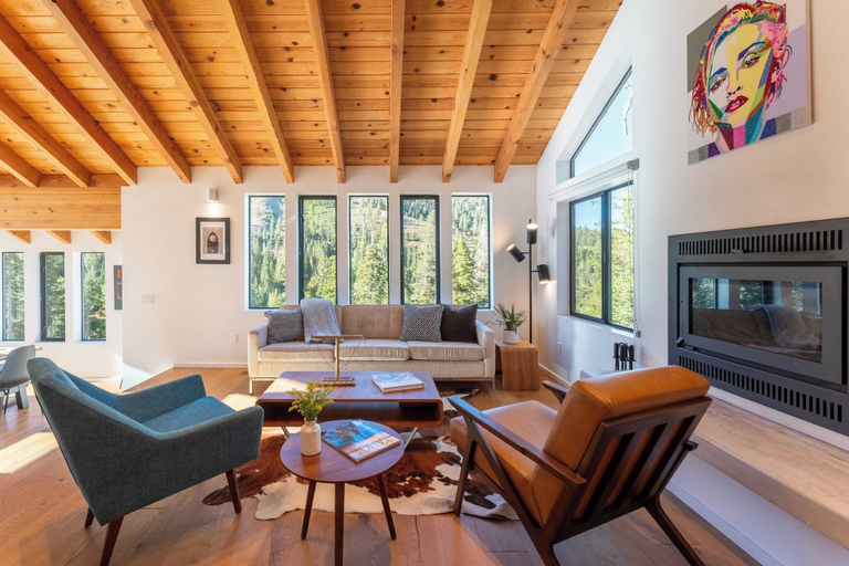 Others 1, Trapper by Avantstay A+ Interior Design w/ Sauna, Placer
