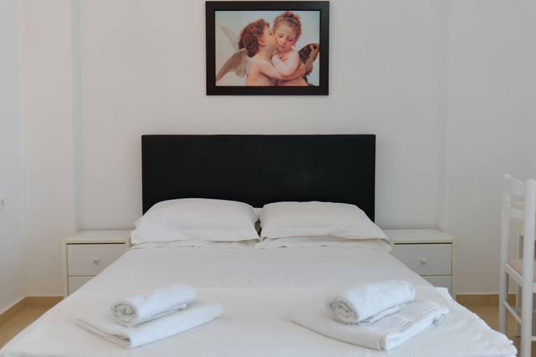 Bedroom 3, Hotel Belle Vue, Sarandës