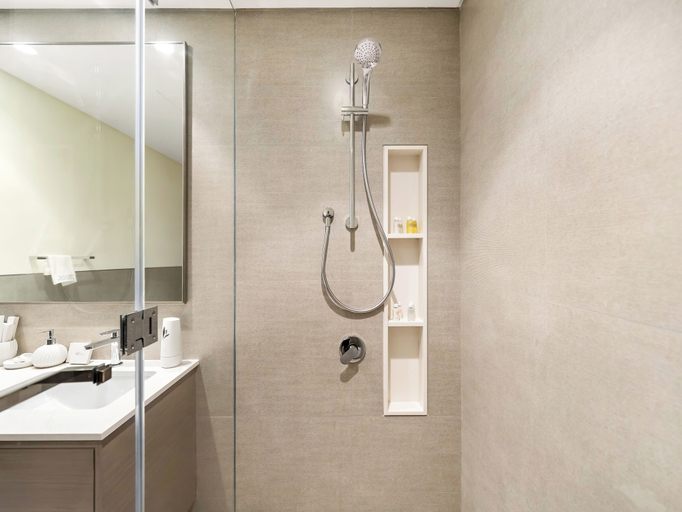 Bathroom 5, Skyline Grandeur I Burj & Fountain View, Dubai