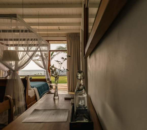 Room 2, Family Beach Villa Located On An Incredible Beach, Habaraduwa