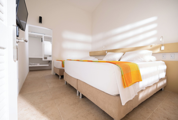 Bedroom 2, Hotel Las Palmeras, Villeta