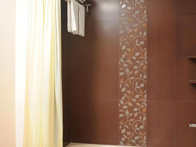Bathroom 3, Lytton Hotel, Kolkata