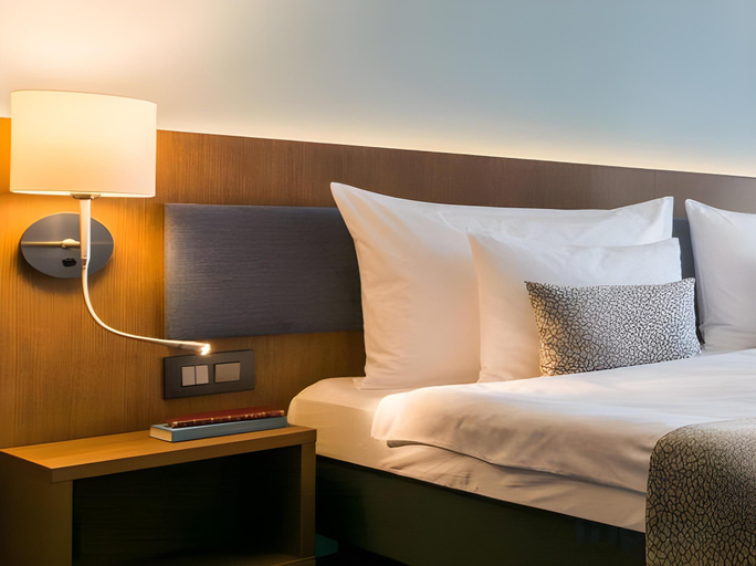 Bedroom 3, Belvedere Strandhotel & Restaurant, Niedersimmental