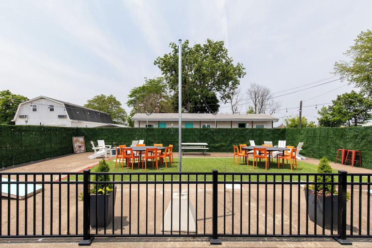 Others 5, HomeField Inn., Erie