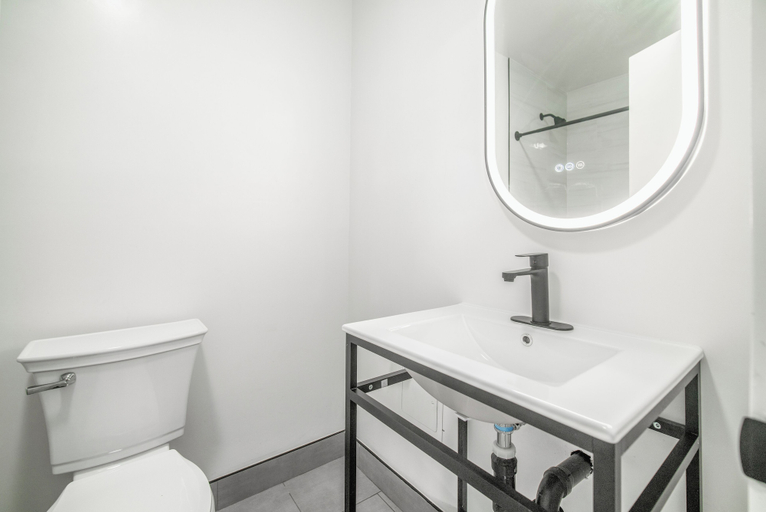 Bathroom 3, ERTH INN by AGA- San Ysidro, San Diego