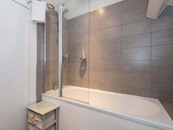 Bathroom 4, The Grange Country Guest House, Cumbria