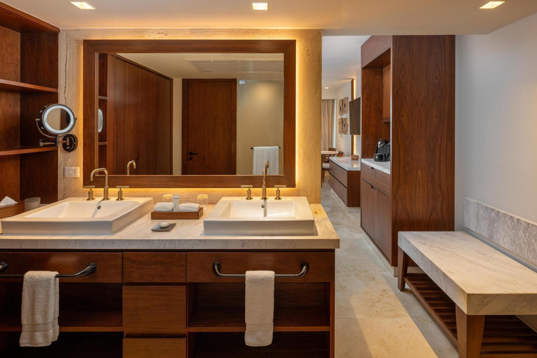 Bathroom, Sun Palace - All Inclusive - Adults Only, Benito Juárez
