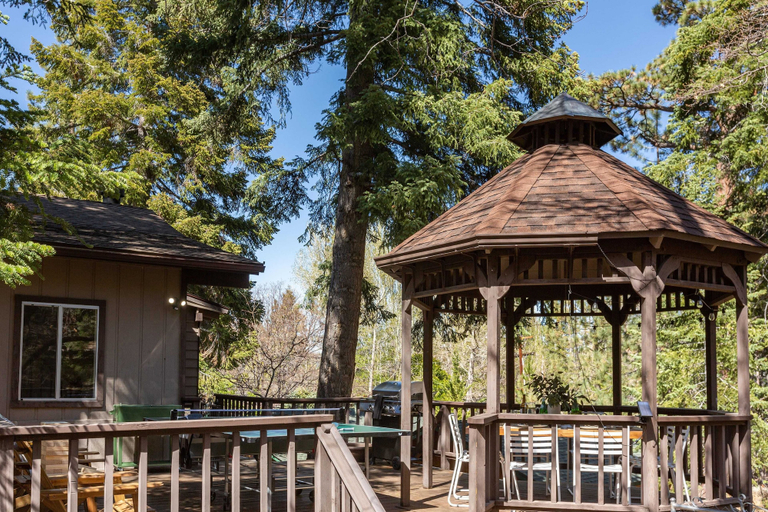 Exterior & Views 2, Turtlebear by Avantstay Gazebo Dining + Table Tennis National Forest Backyard + Mins to Snow Summit Turtlebear, San Bernardino