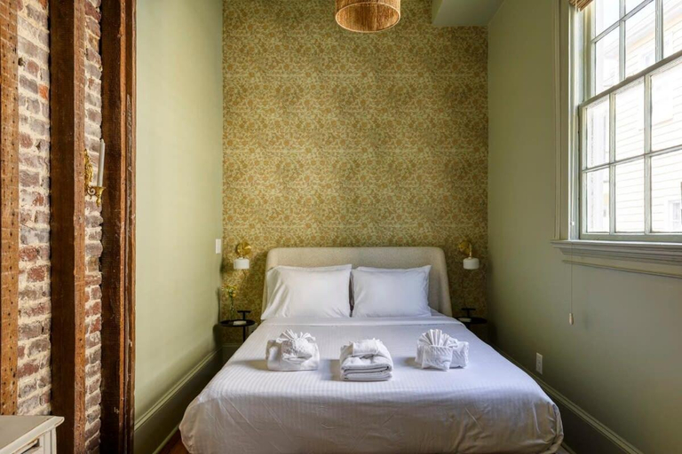 Bedroom 4, Innkeepers Quarters Queen Suite with Breakfast, Charleston