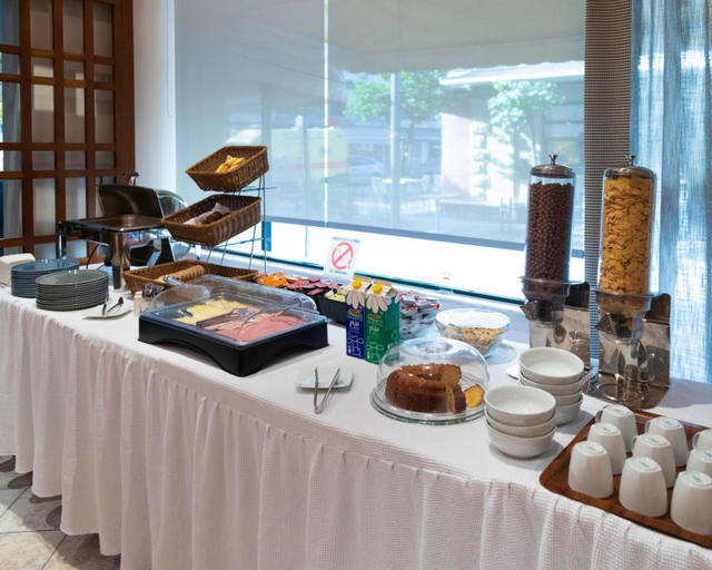 Food & Drinks 4, Hotel Avra, Thessaly