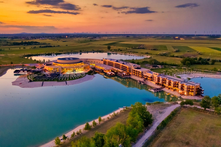 Exterior & Views 1, St. Martins Therme & Lodge, Neusiedl am See
