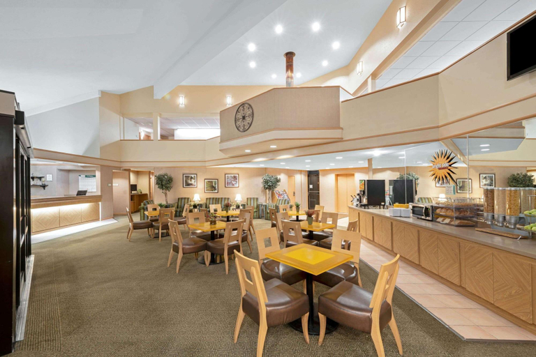 Food & Drinks 5, La Quinta Inn & Suites by Wyndham SLC - Layton, Davis