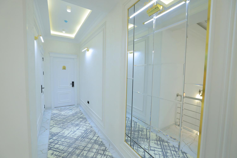 Public Area 2, Amir Plaza Premium, Oqdaryo