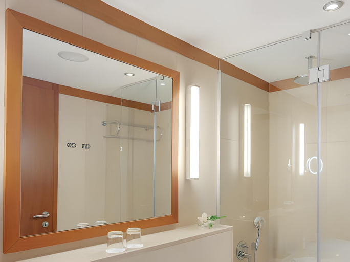 Bathroom 4, President Hotel, Valamar Collection, Dubrovnik